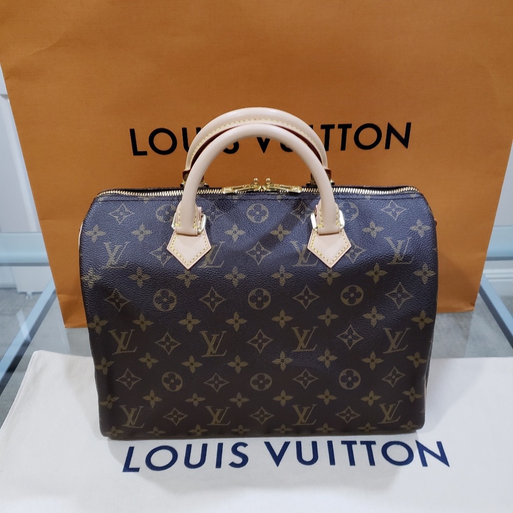 Louis Vuitton  Speedy Bandoulier 30 *PRICE FIRM*